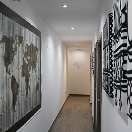Hostal Abril Madrid Ngoại thất bức ảnh