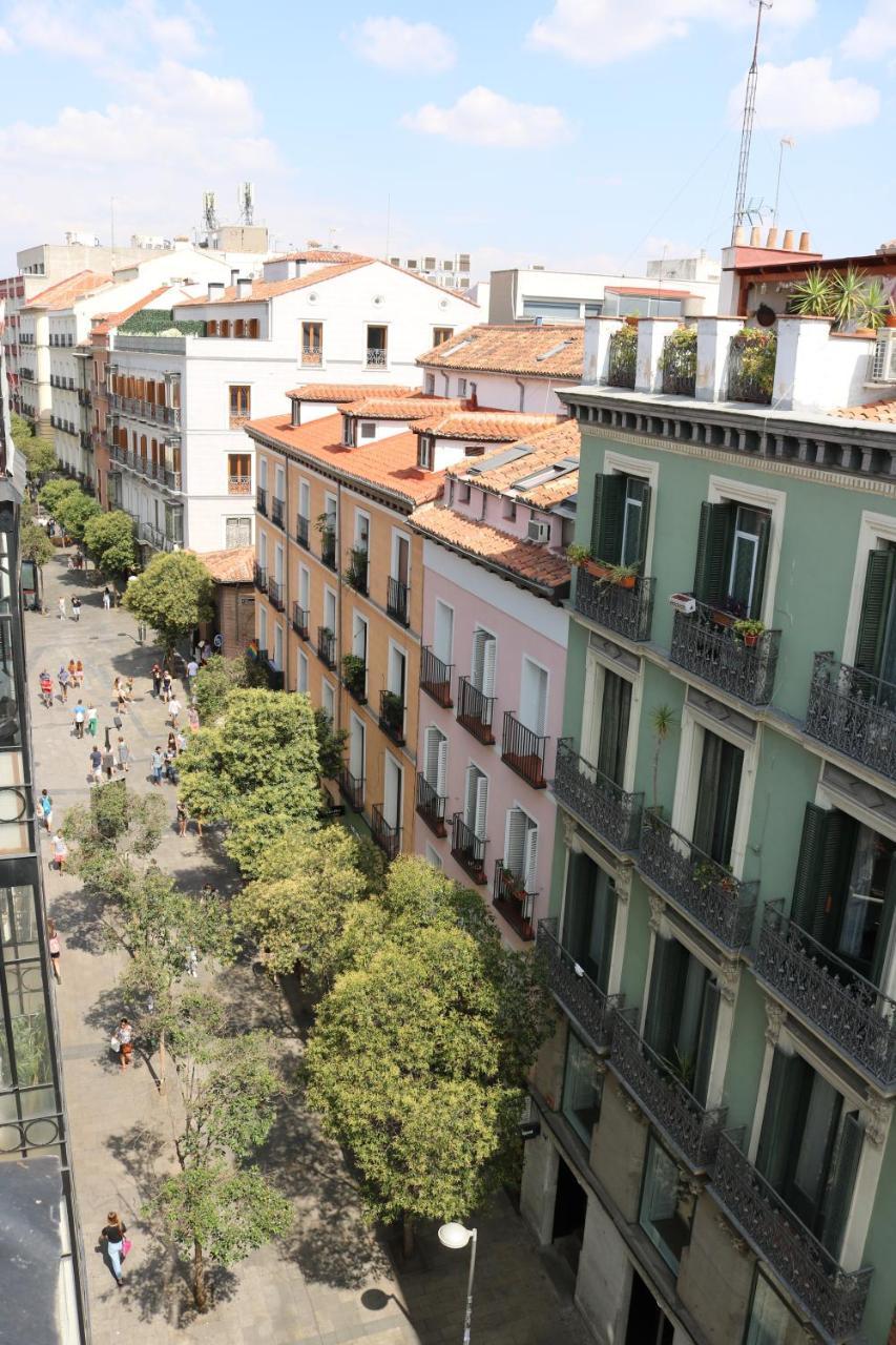 Hostal Abril Madrid Ngoại thất bức ảnh